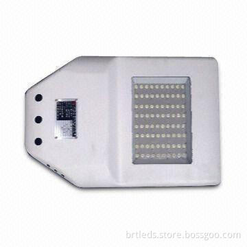 High-efficiency LED Streetlight with 30W Power Consumption and 90 to 264V AC Input Voltage